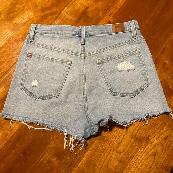 Urban Outfitters BDG Girlfriend High Rise Shorts - Picture 4 of 5